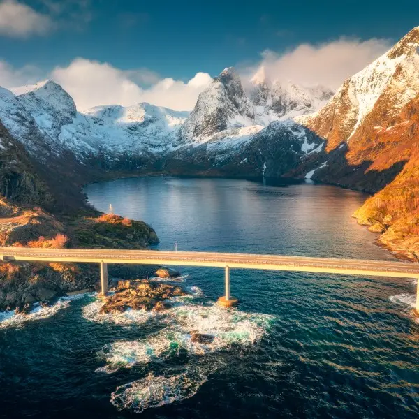 פיורדי גיירנגר – חוויה בלתי נשכחת בלב נופי נורבגיה