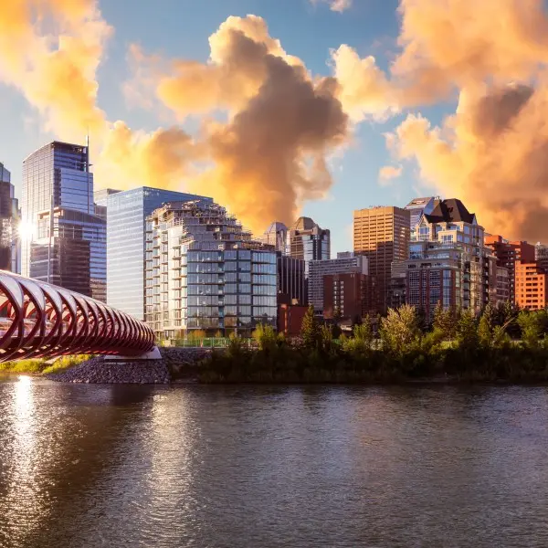 קלגרי – החוויה העירונית המרגשת בכניסה להרי הרוקי הקנדים