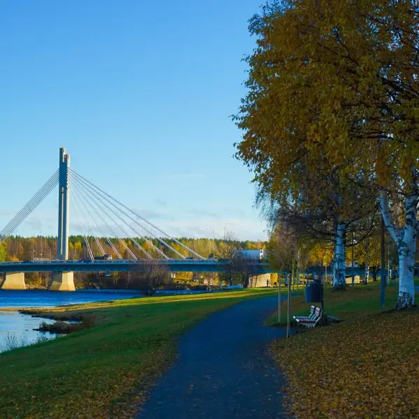גלו את פלאי לפלנד: רובניימי מחכה להגשים חלומות!