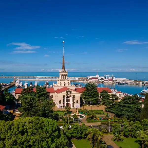 התאהבו בסוצ'י: גלו את החופשה המושלמת בים השחור!