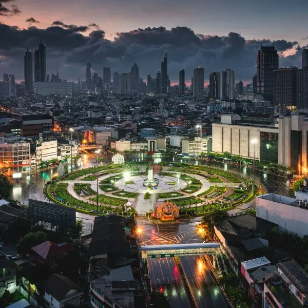 בנגקוק הקסומה: הפתח להרפתקה אסייתית בלתי נשכחת